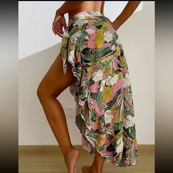 New beach cover up - Picture 3 of 4